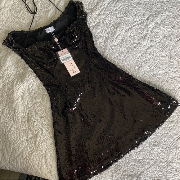 Oh Polly Dresses & Skirts - Oh Polly Black Sequin Mini Dress
